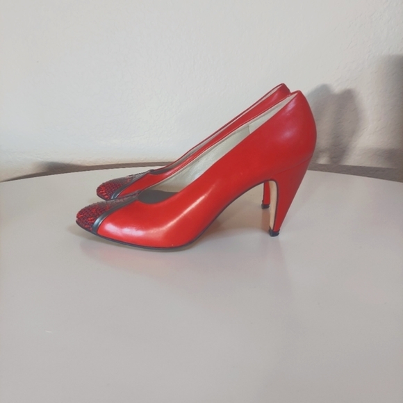 Via Spiga Vintage Red Leather Heels - Picture 2 of 12
